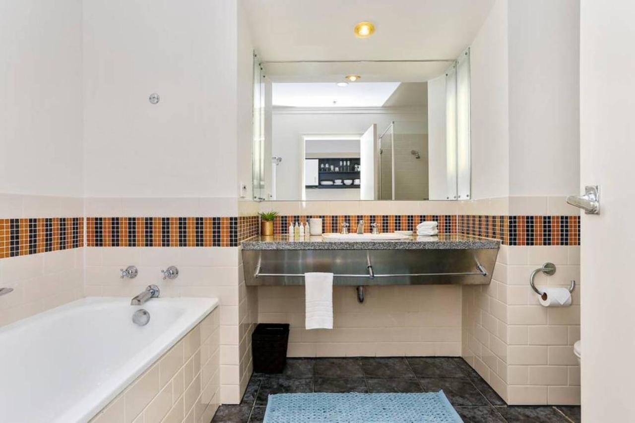 Spacious One Bedroom In The Heritage Hotel! 오클랜드 외부 사진